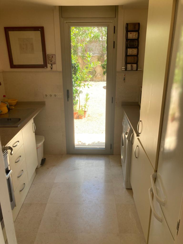 Dúplex con Jardín y Entrada para Coches en Ibiza — foto 1
